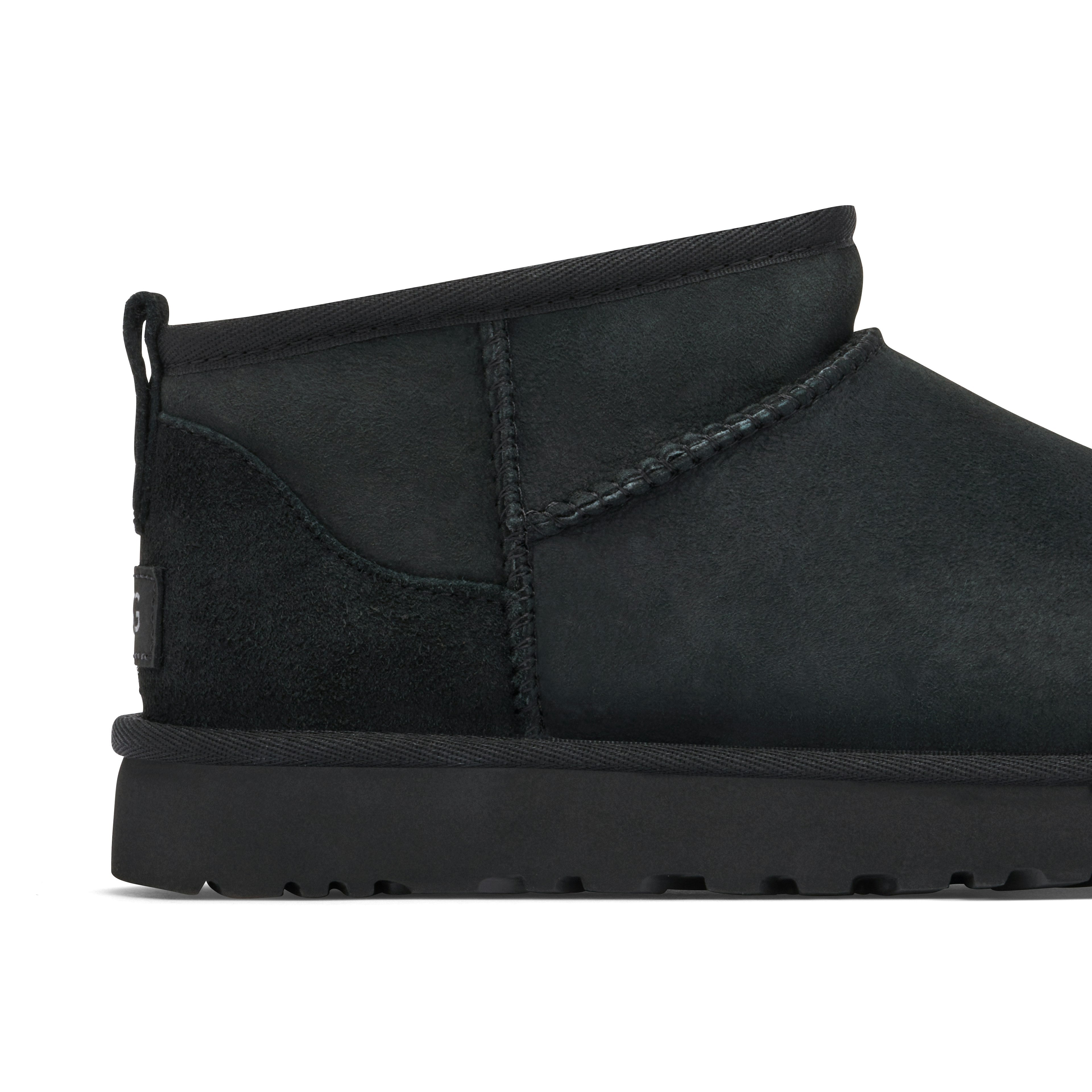 UGG - Classic Ultra Mini Boot Black Femme