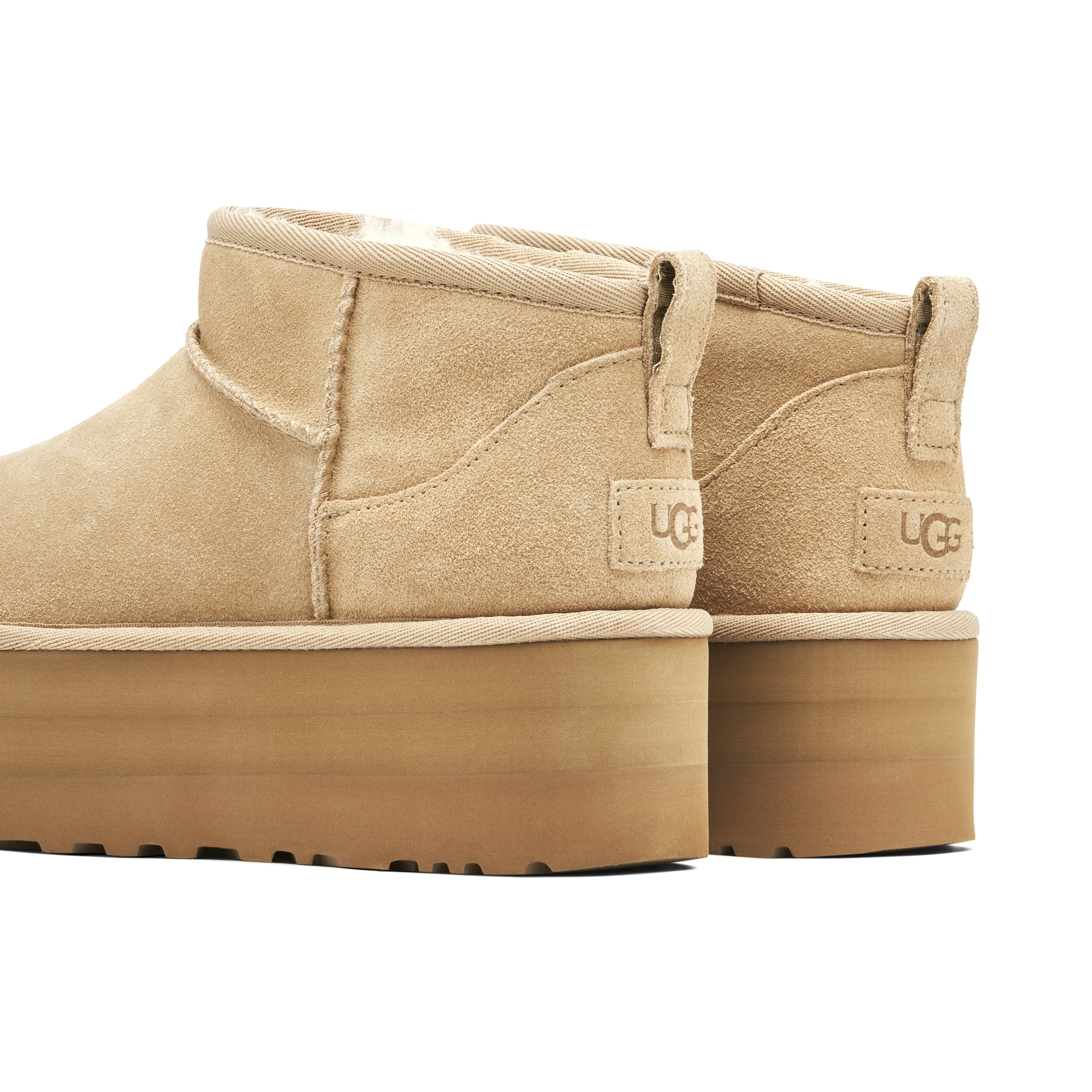 UGG - Classic Ultra Mini Platform Boot Sand Femme
